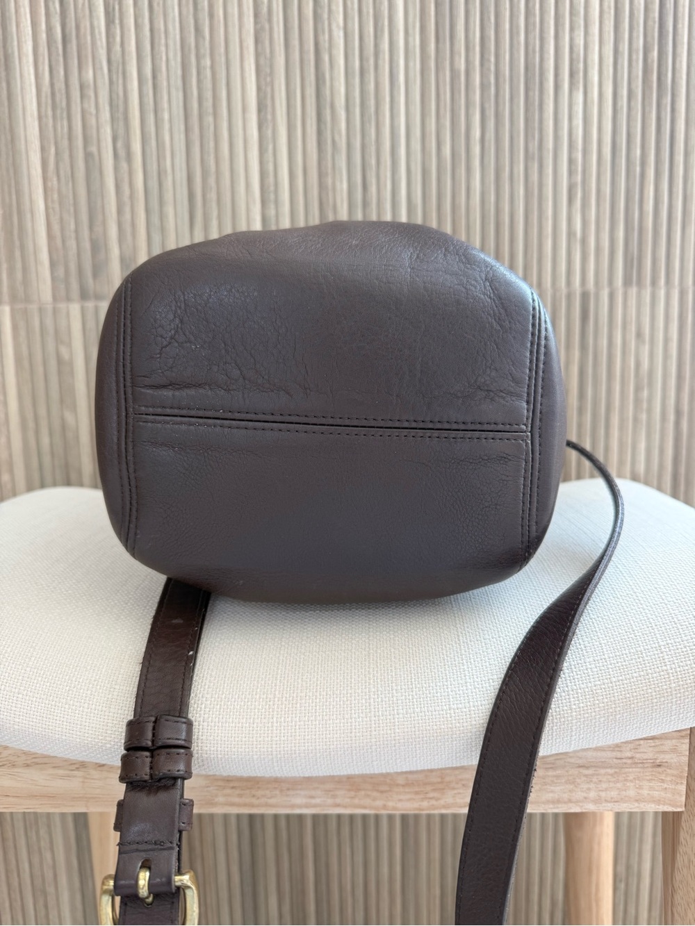 Vintage 1990’s Coach Soho Belted Bucket Bag - Picture 5 of 7